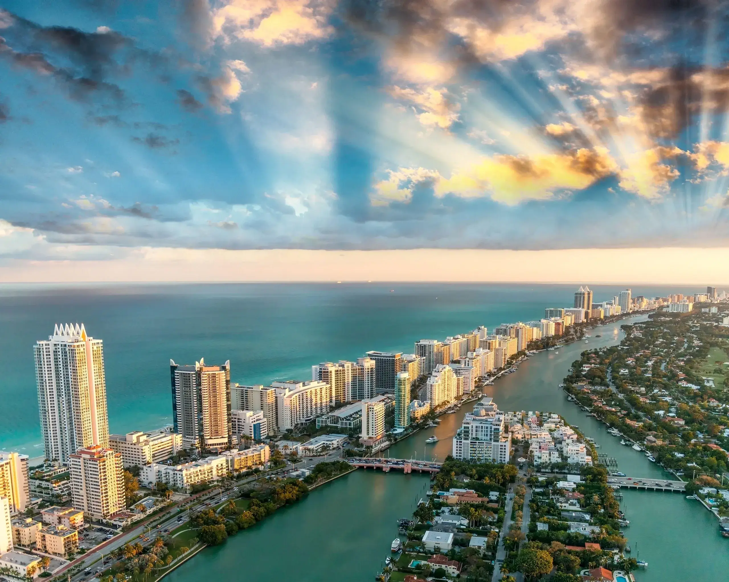 MIAMI BEACH SKYLINE